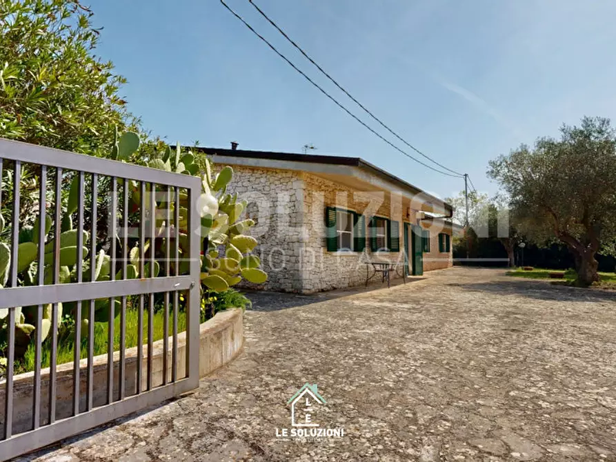 Immagine 21 di Villa in affitto  in Strada Statale 172 dei Trulli 19 a Putignano