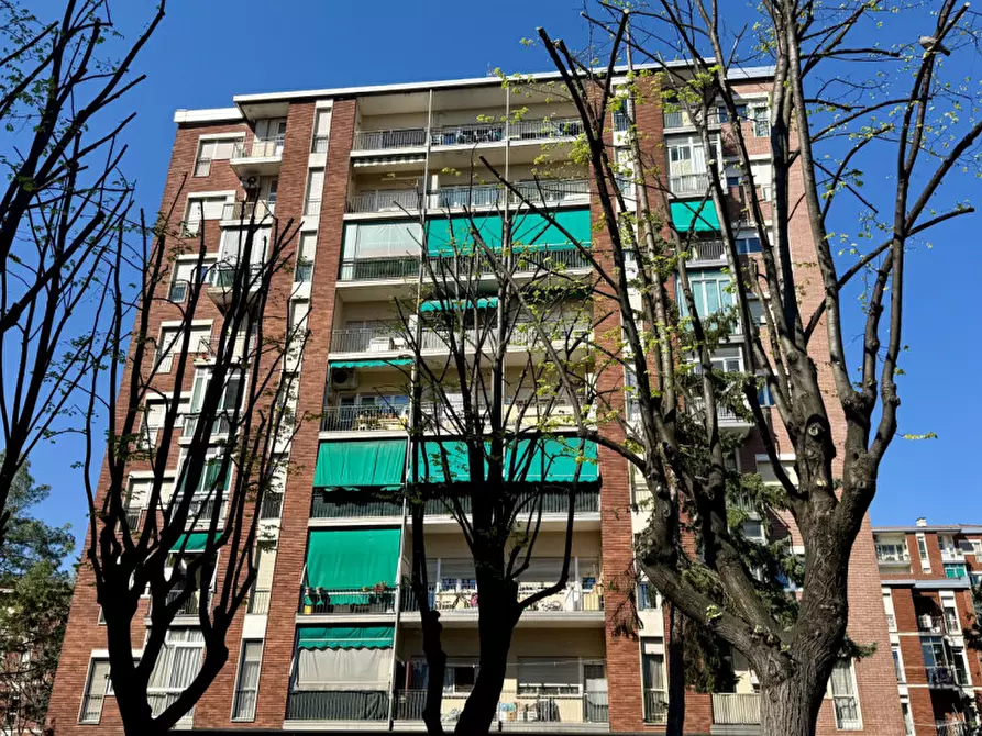Immagine 1 di Appartamento in vendita  in Corso Sebastopoli 273 a Torino
