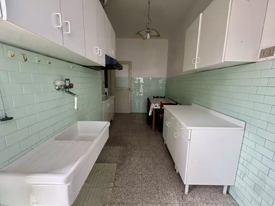 Immagine 10 di Appartamento in vendita  in Corso Sebastopoli 273 a Torino