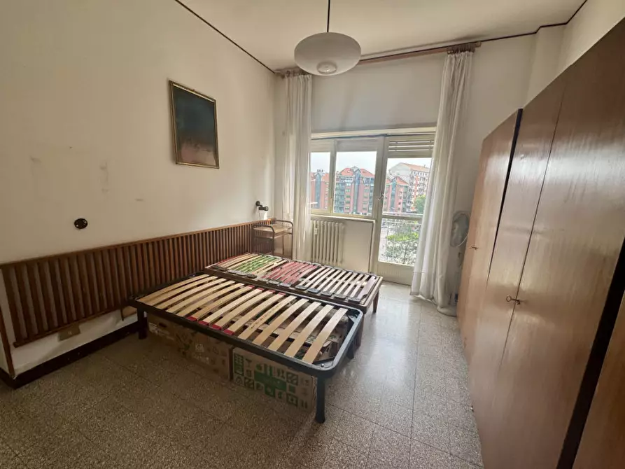 Immagine 12 di Appartamento in vendita  in Corso Sebastopoli 273 a Torino