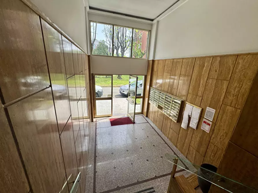 Immagine 23 di Appartamento in vendita  in Corso Sebastopoli 273 a Torino