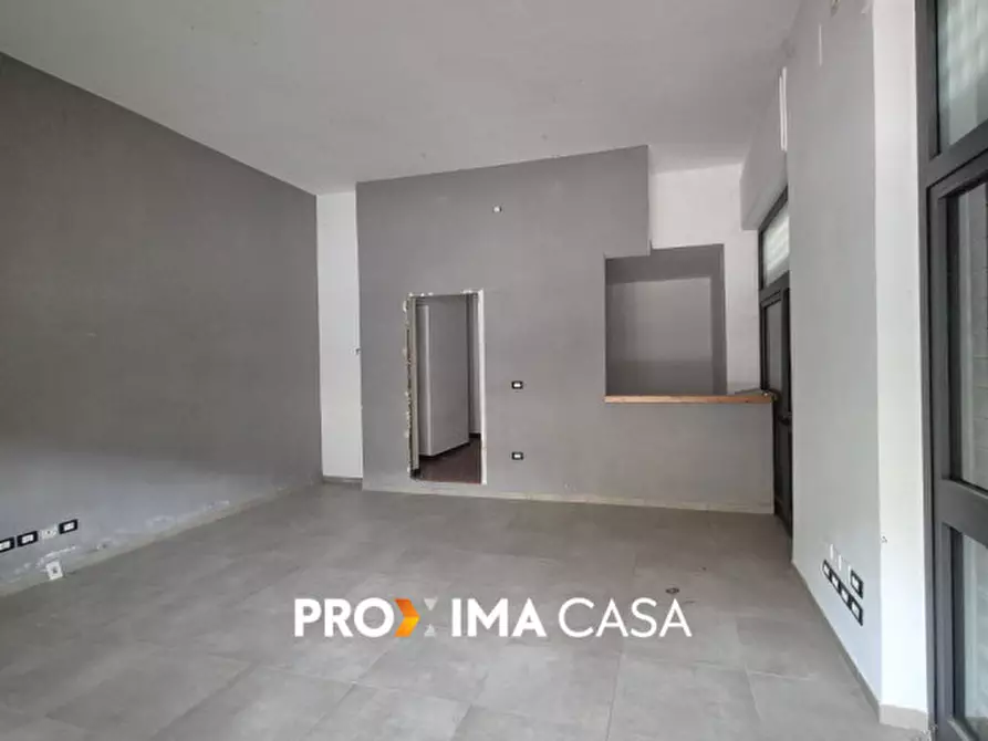 Immagine 2 di Negozio in vendita  in via san bartolomeo 1 a Pellezzano