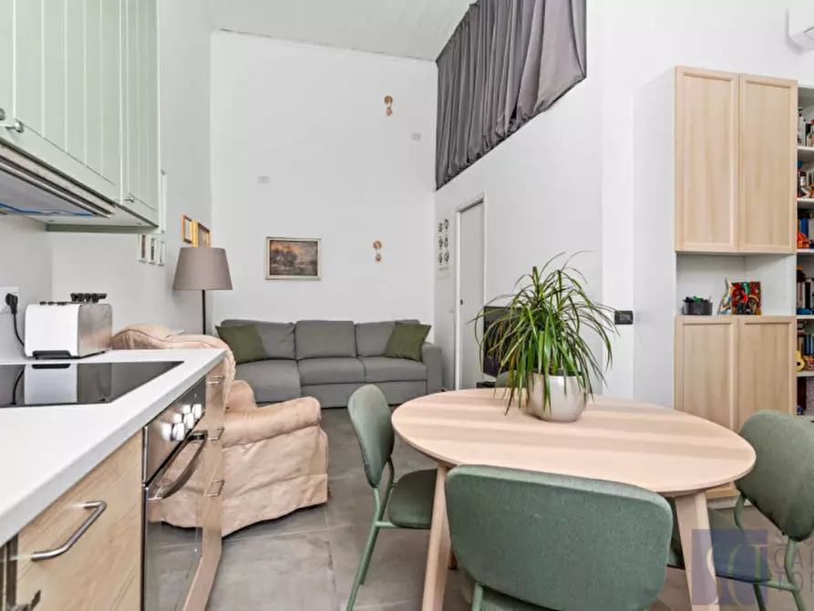 Immagine 2 di Appartamento in vendita  in VIA CARLO BERTOLAZZI, 10 a Milano