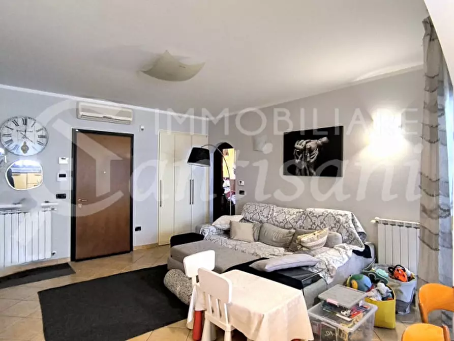 Immagine 17 di Appartamento in vendita  in Via del Pesciolino a Firenze