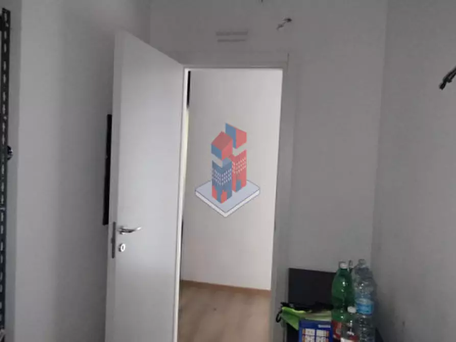 Immagine 40 di Ufficio in affitto  in CENTRO POLIFUNZIONALE INAIL - FITTASI UFFICIO a Napoli