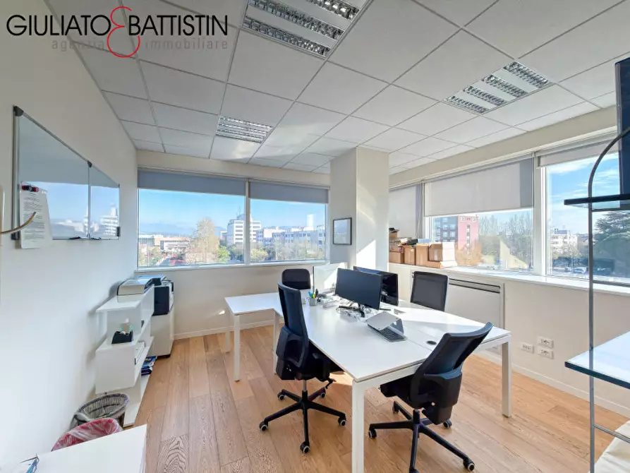 Immagine 4 di Ufficio in vendita  in Via Enrico Fermi a Vicenza