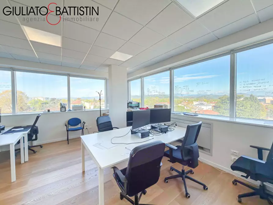 Immagine 6 di Ufficio in vendita  in Via Enrico Fermi a Vicenza
