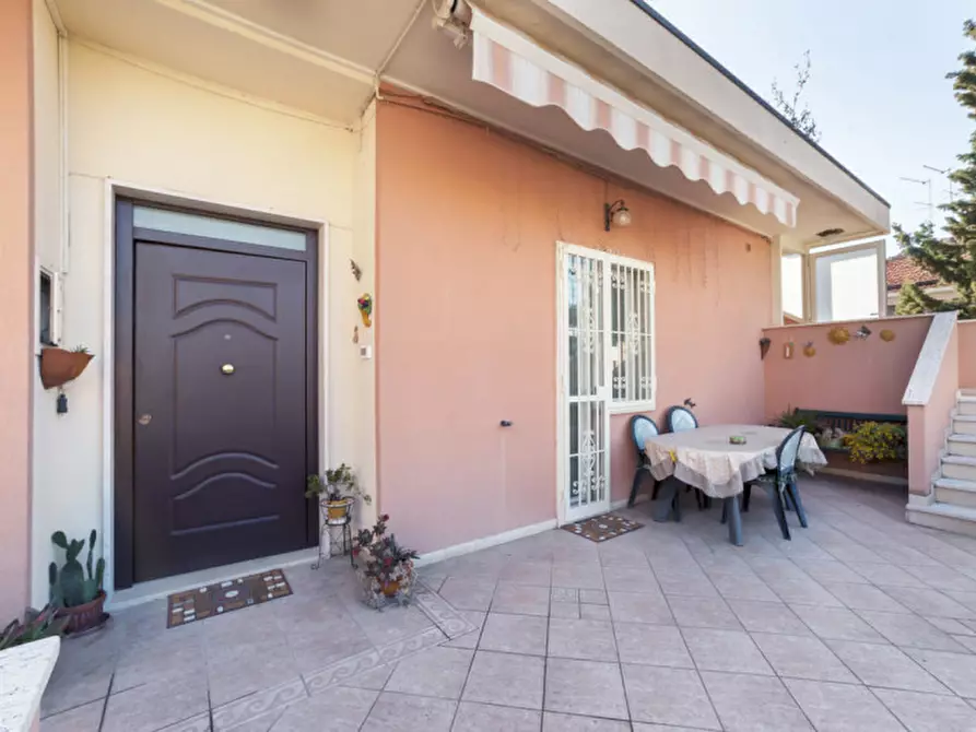 Immagine 11 di Casa indipendente in vendita  in VIA F. BARNABEI a Pescara