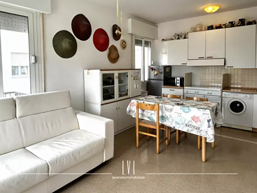 Immagine 4 di Appartamento in vendita  in Via Giuseppe Verdi 140 a Jesolo