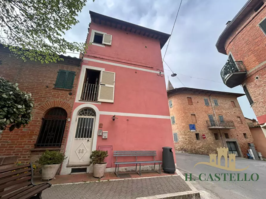 Immagine 33 di Villetta a schiera in vendita  a Castiglione Del Lago