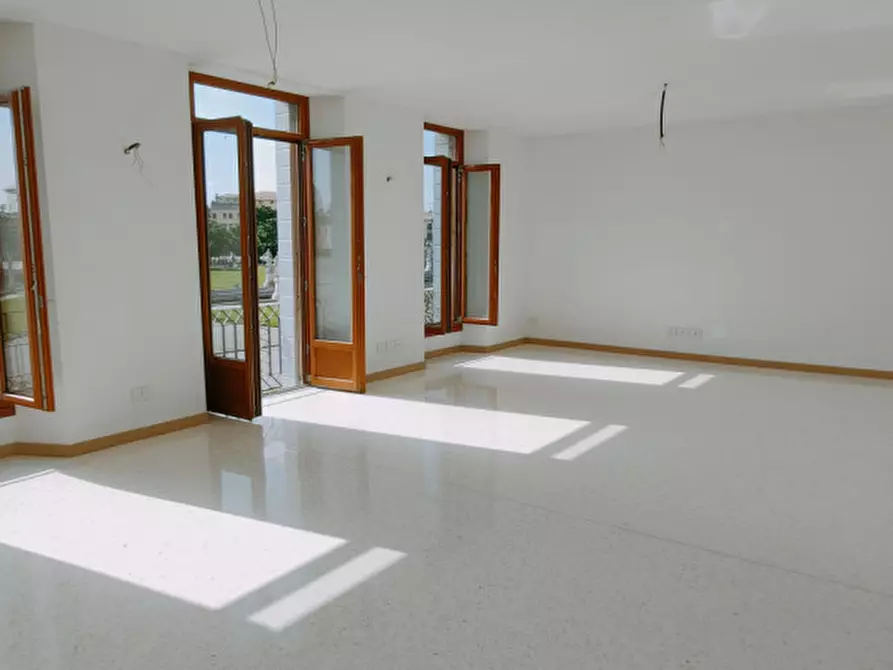 Immagine 3 di Appartamento in vendita  in Prato della Valle a Padova