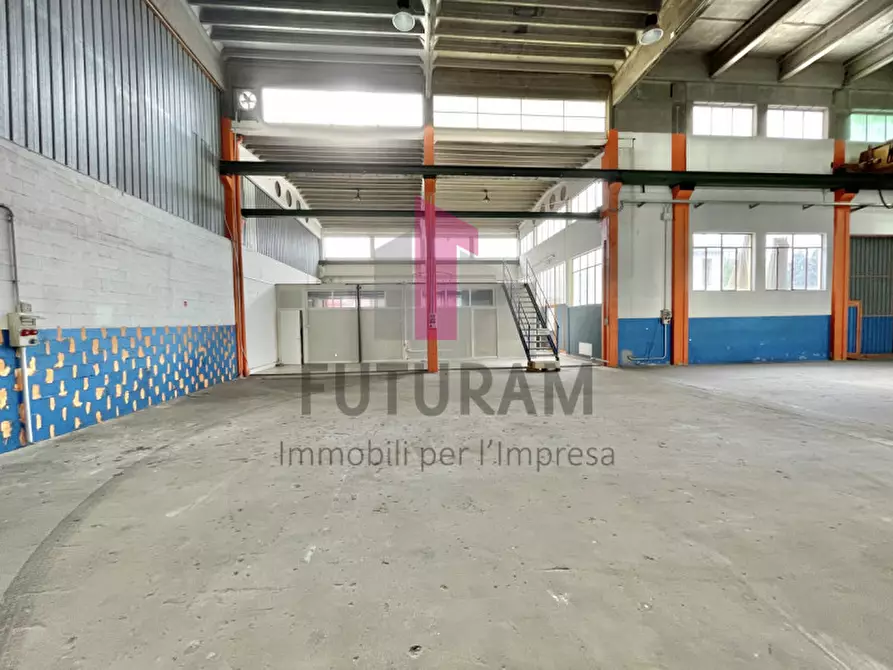 Immagine 4 di Capannone industriale in affitto  in Viale dell'Industria, 10 a Vicenza