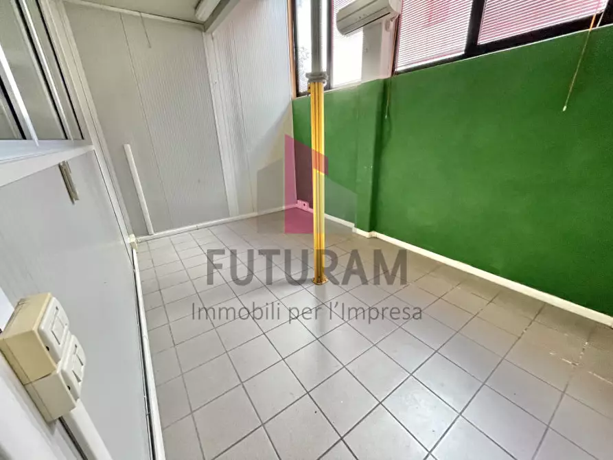 Immagine 25 di Capannone industriale in affitto  in Viale dell'Industria, 10 a Vicenza