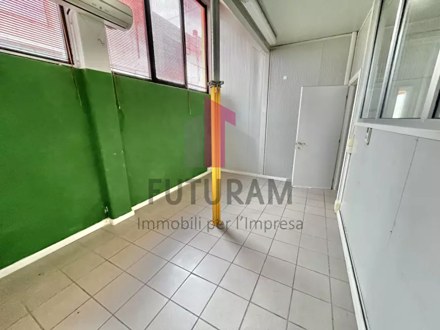 Immagine 27 di Capannone industriale in affitto  in Viale dell'Industria, 10 a Vicenza