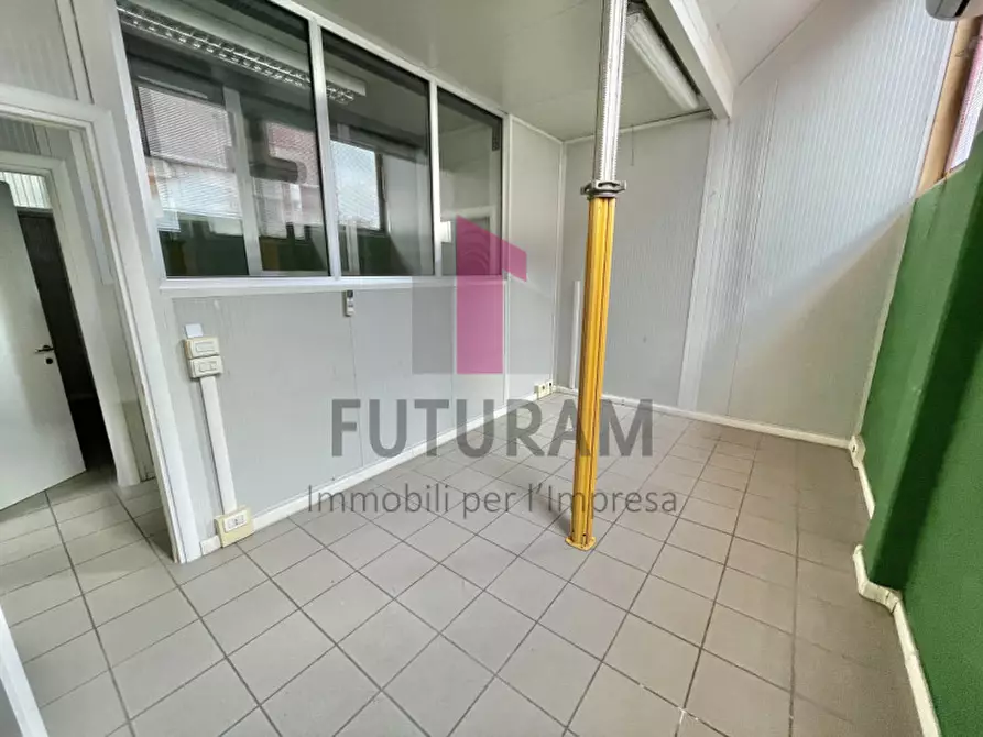 Immagine 30 di Capannone industriale in affitto  in Viale dell'Industria, 10 a Vicenza