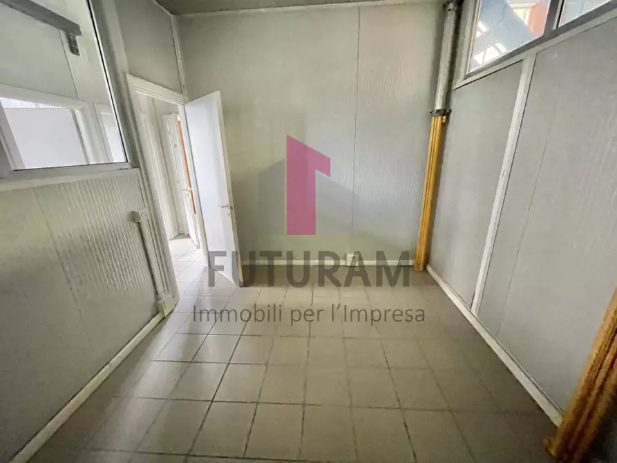 Immagine 35 di Capannone industriale in affitto  in Viale dell'Industria, 10 a Vicenza
