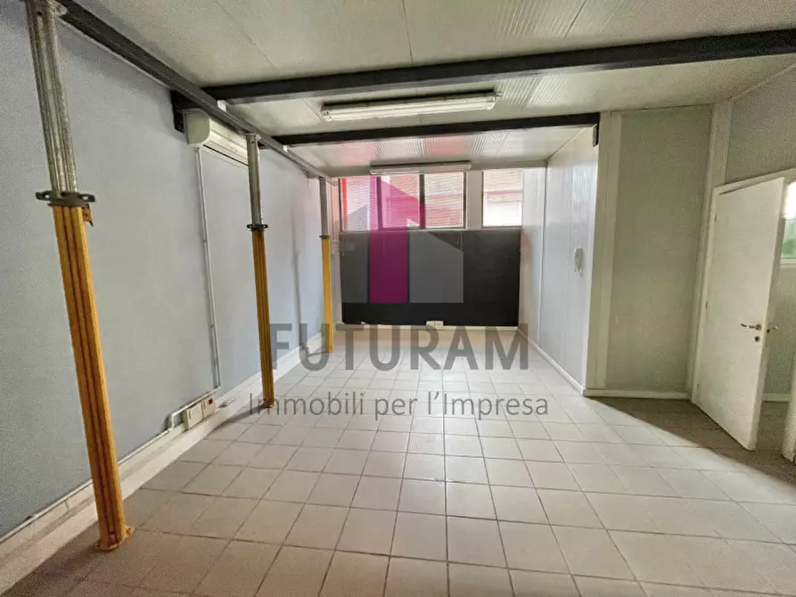 Immagine 42 di Capannone industriale in affitto  in Viale dell'Industria, 10 a Vicenza