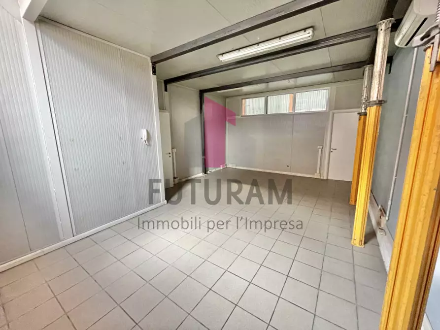 Immagine 45 di Capannone industriale in affitto  in Viale dell'Industria, 10 a Vicenza