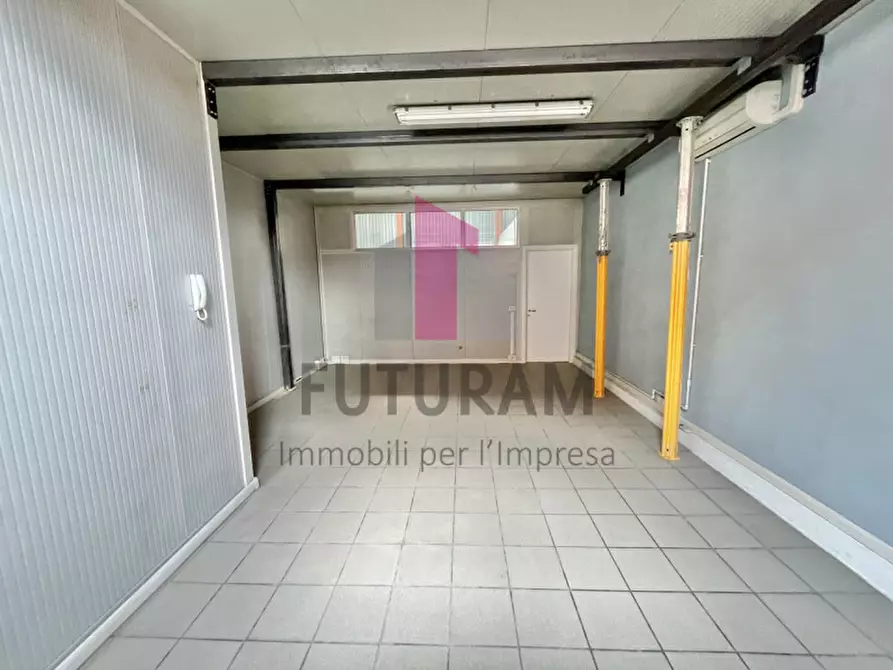Immagine 46 di Capannone industriale in affitto  in Viale dell'Industria, 10 a Vicenza