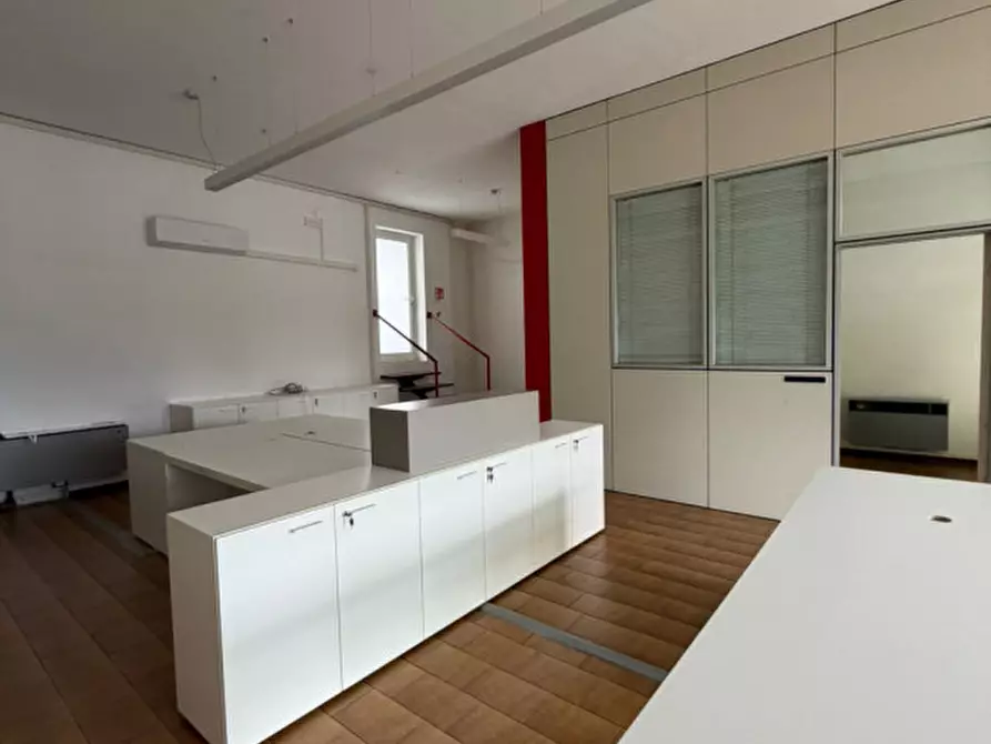 Immagine 6 di Negozio in affitto  in Via Castellana a Martellago