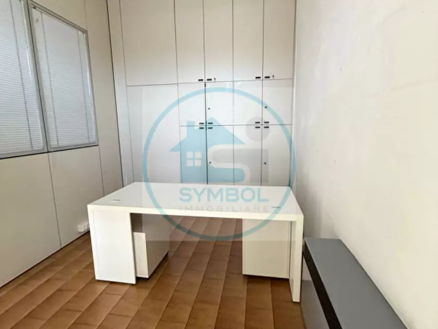 Immagine 17 di Negozio in affitto  in Via Castellana a Martellago