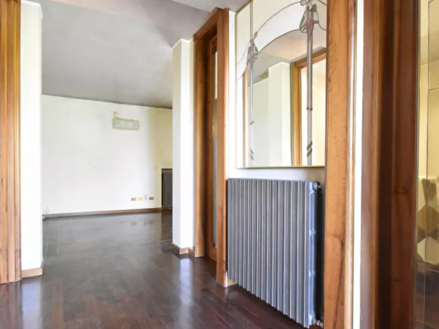 Immagine 3 di Casa bifamiliare in vendita  in Via Palestro 9 a Bussolengo