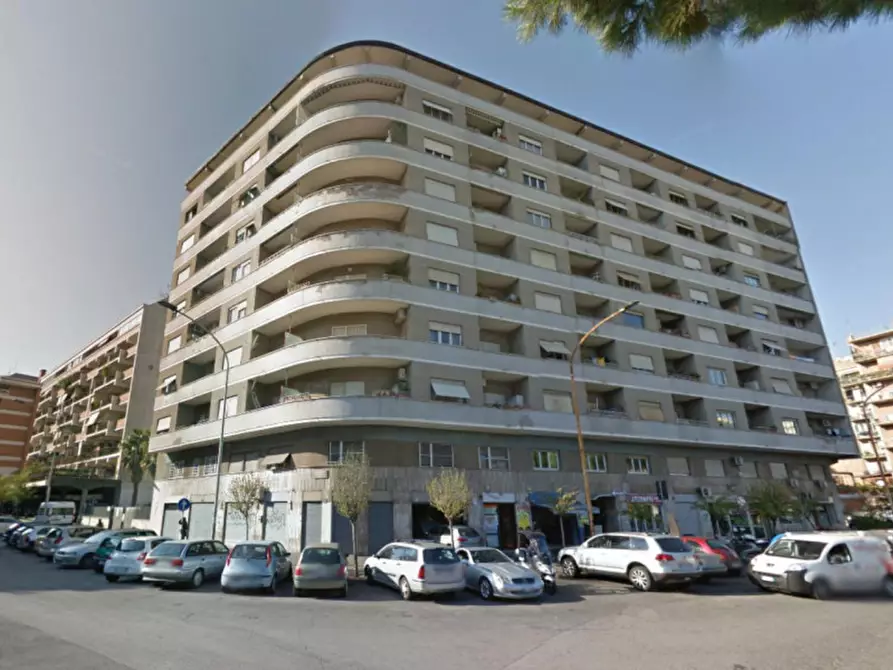 Immagine 1 di Appartamento in vendita  in Largo Irpinia, 48, 00177 Roma RM, Italia a Roma