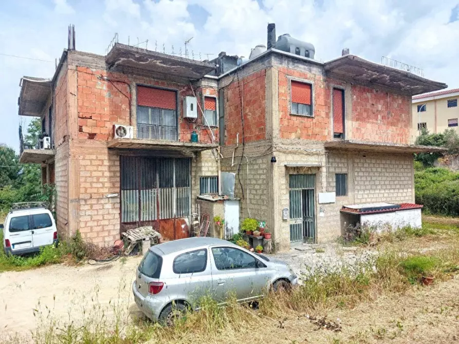 Immagine 1 di Magazzino in vendita  in Viale Magnana, 94014 Nicosia EN, Italia a Nicosia