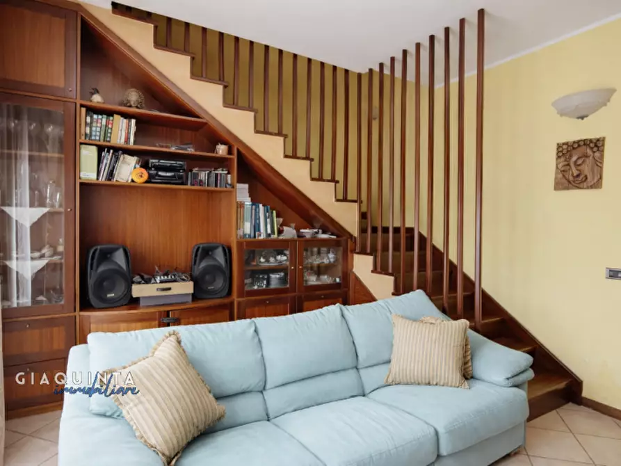 Immagine 14 di Appartamento in vendita  in Via Michele Amari n.02 a Palagonia