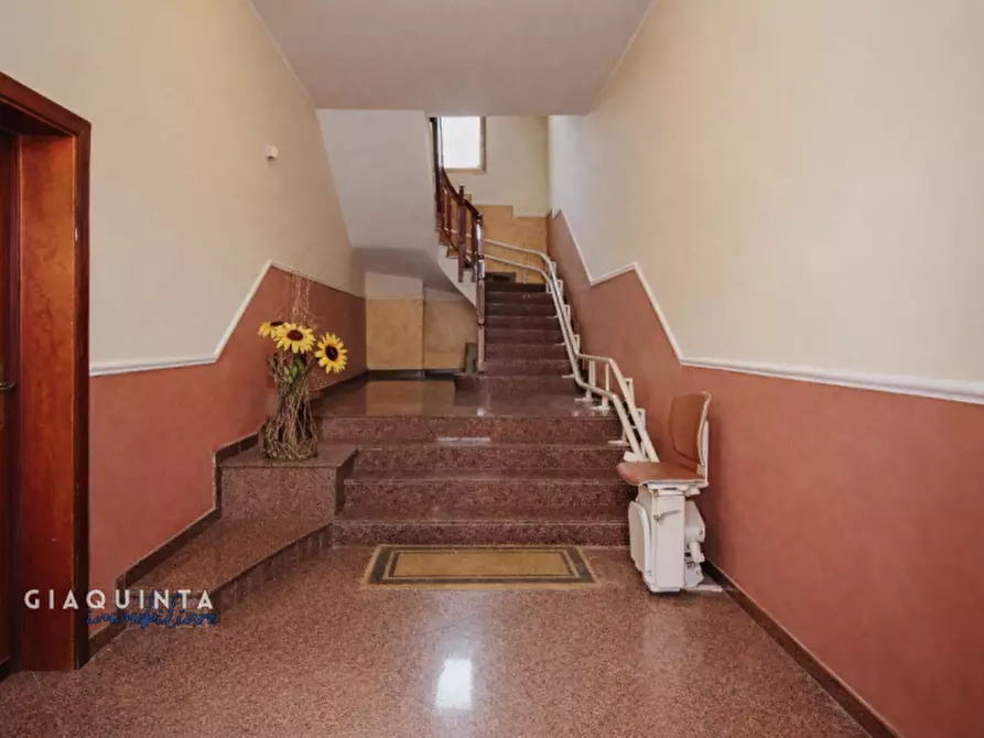 Immagine 16 di Appartamento in vendita  in Via Michele Amari n.02 a Palagonia