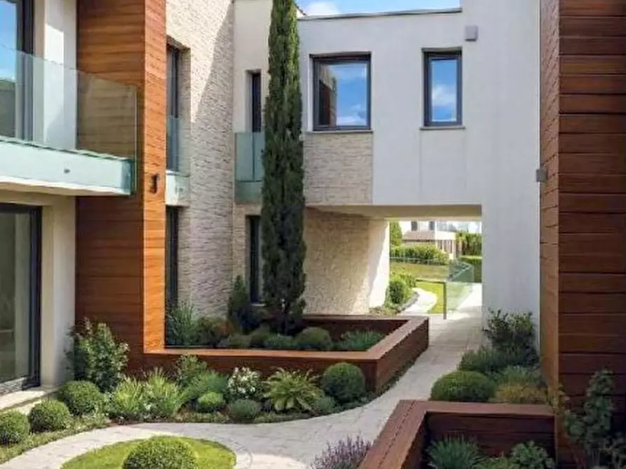 Immagine 2 di Villetta a schiera in vendita  in Via Sebastiano Venier a Padova