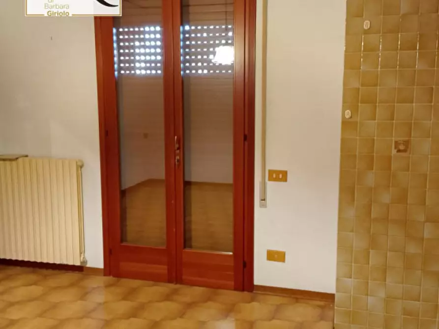 Immagine 6 di Casa bifamiliare in vendita  a Castagnaro