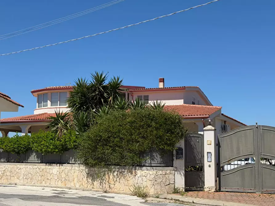 Immagine 1 di Villa in vendita  in Via Lido Sacramento 35 a Siracusa