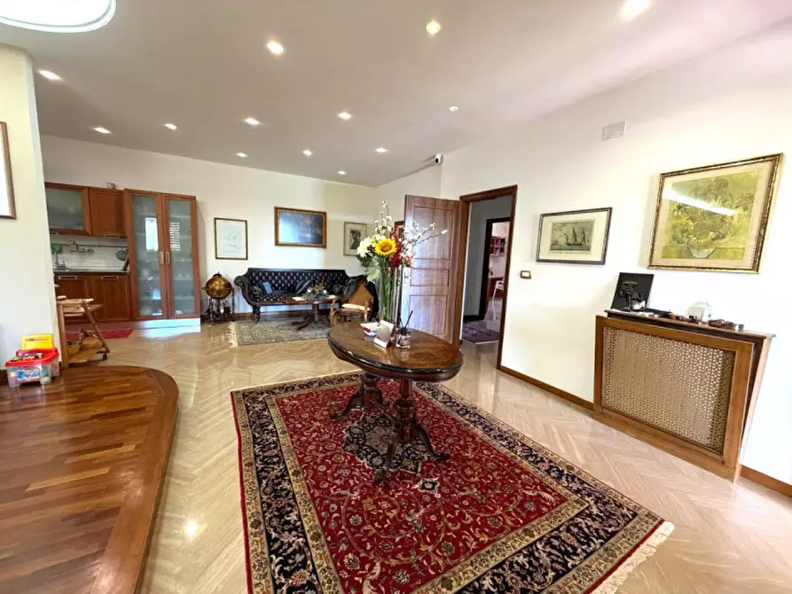 Immagine 26 di Villa in vendita  in Via Lido Sacramento 35 a Siracusa