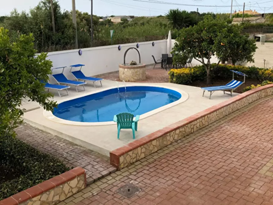 Immagine 39 di Villa in vendita  in Via Lido Sacramento 35 a Siracusa