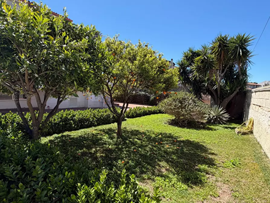 Immagine 71 di Villa in vendita  in Via Lido Sacramento 35 a Siracusa