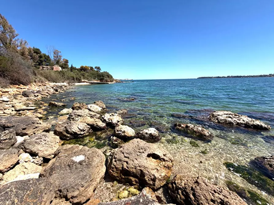 Immagine 86 di Villa in vendita  in Via Lido Sacramento 35 a Siracusa