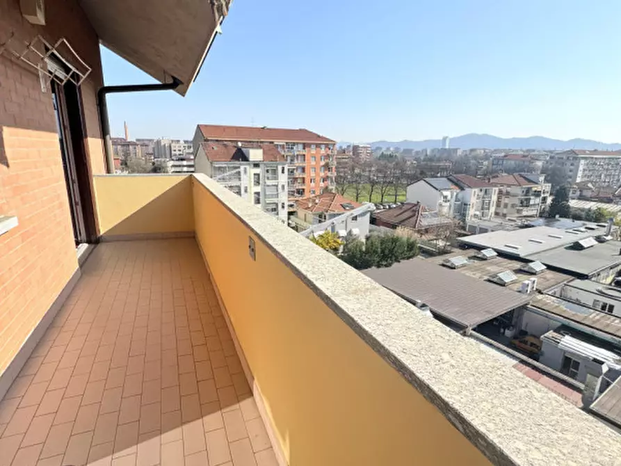 Immagine 9 di Appartamento in vendita  in Strada del Drosso a Torino