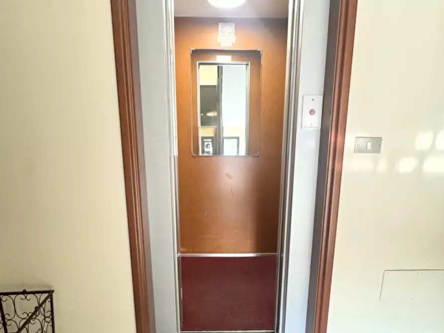Immagine 33 di Appartamento in vendita  in Strada del Drosso a Torino