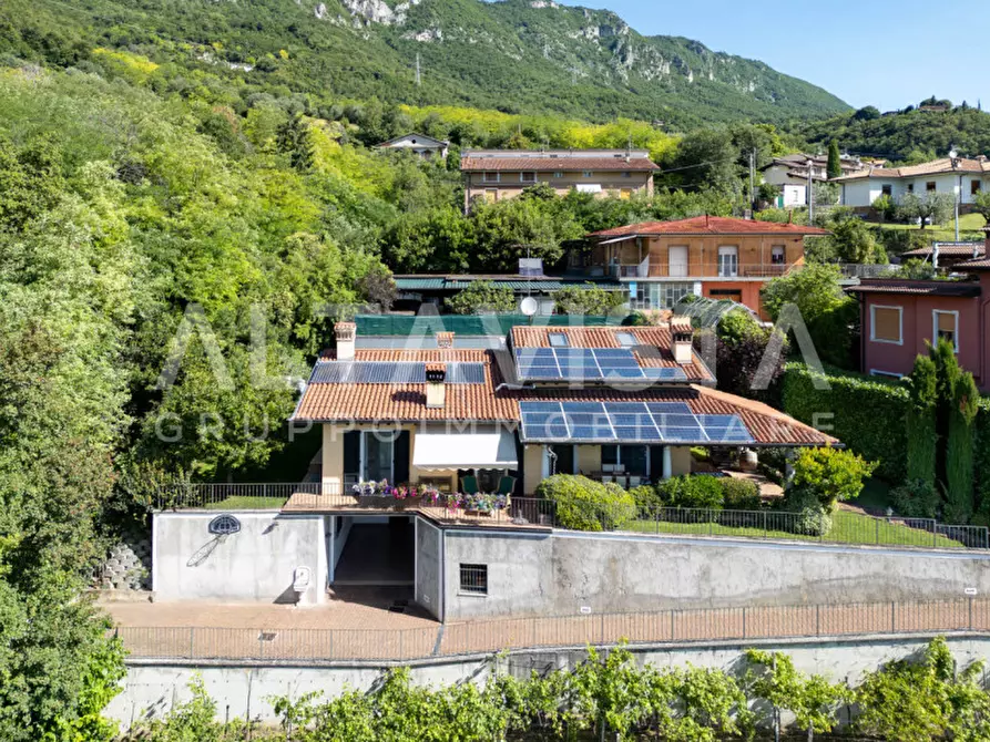 Immagine 2 di Casa indipendente in vendita  in via Puccini a Botticino