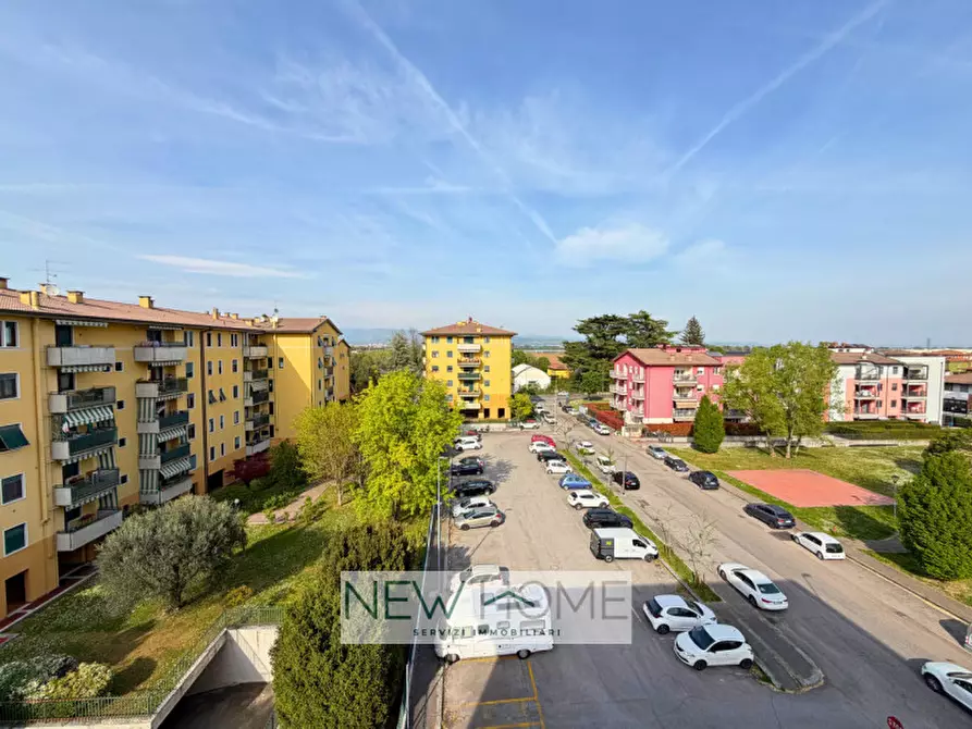 Immagine 27 di Appartamento in vendita  in VIA CESENA 21 a Verona