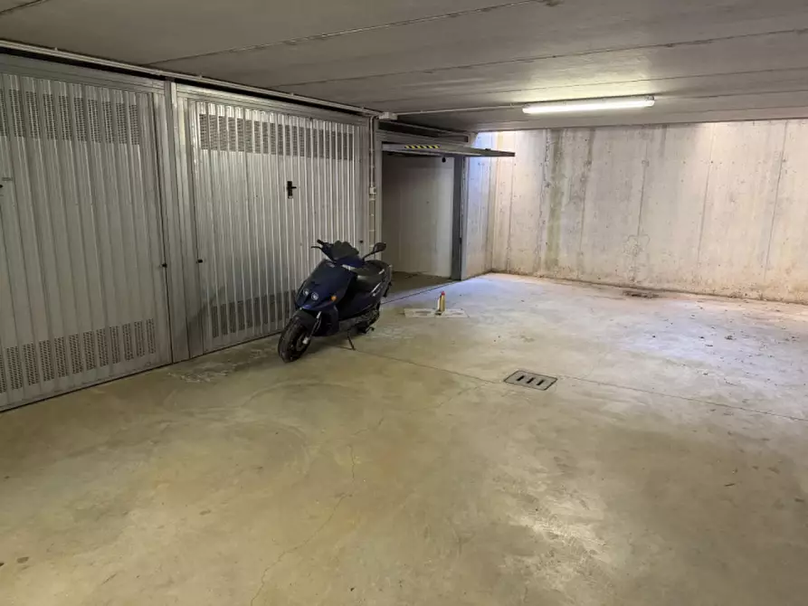 Immagine 10 di Appartamento in vendita  in Via Rissette 16 a Lazise