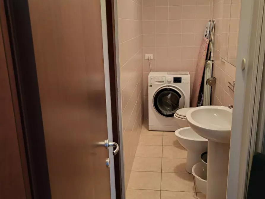 Immagine 5 di Appartamento in vendita  in Via Francesco Podesti a Senigallia
