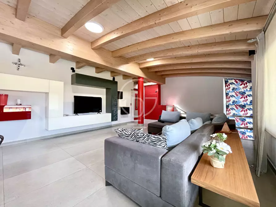 Immagine 3 di Attico in vendita  in via amatore sciesa a Desenzano Del Garda