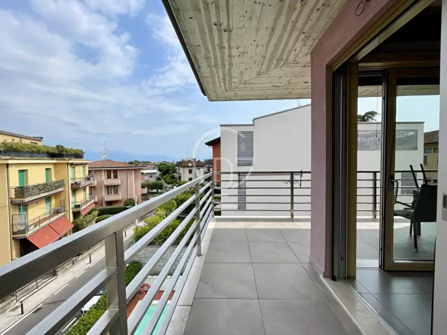 Immagine 10 di Attico in vendita  in via amatore sciesa a Desenzano Del Garda