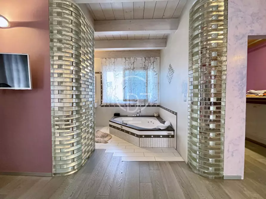 Immagine 16 di Attico in vendita  in via amatore sciesa a Desenzano Del Garda