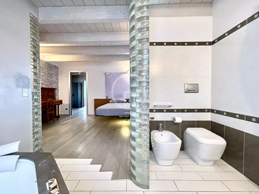 Immagine 18 di Attico in vendita  in via amatore sciesa a Desenzano Del Garda