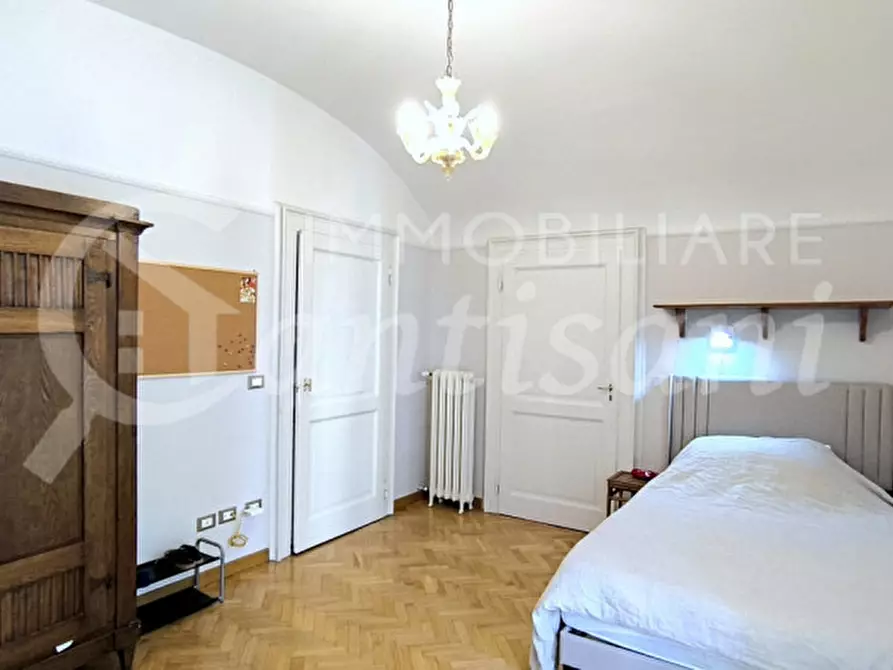 Immagine 4 di Camera in affitto  in Lungarno Amerigo Vespucci a Firenze