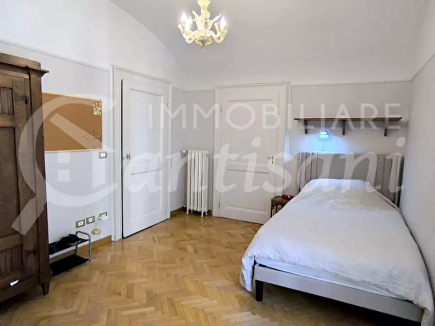 Immagine 5 di Camera in affitto  in Lungarno Amerigo Vespucci a Firenze