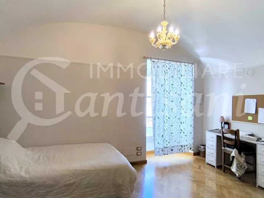 Immagine 18 di Camera in affitto  in Lungarno Amerigo Vespucci a Firenze